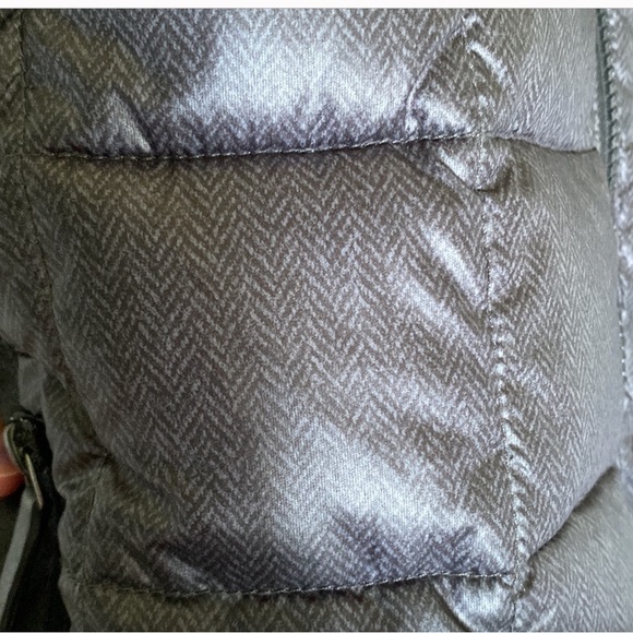 Armani Puffer Jacket - Picture 2 of 7